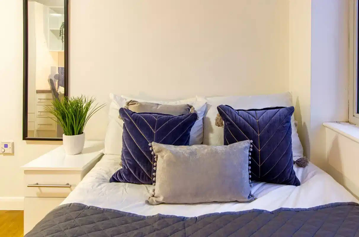 Silver 2 Bed Room