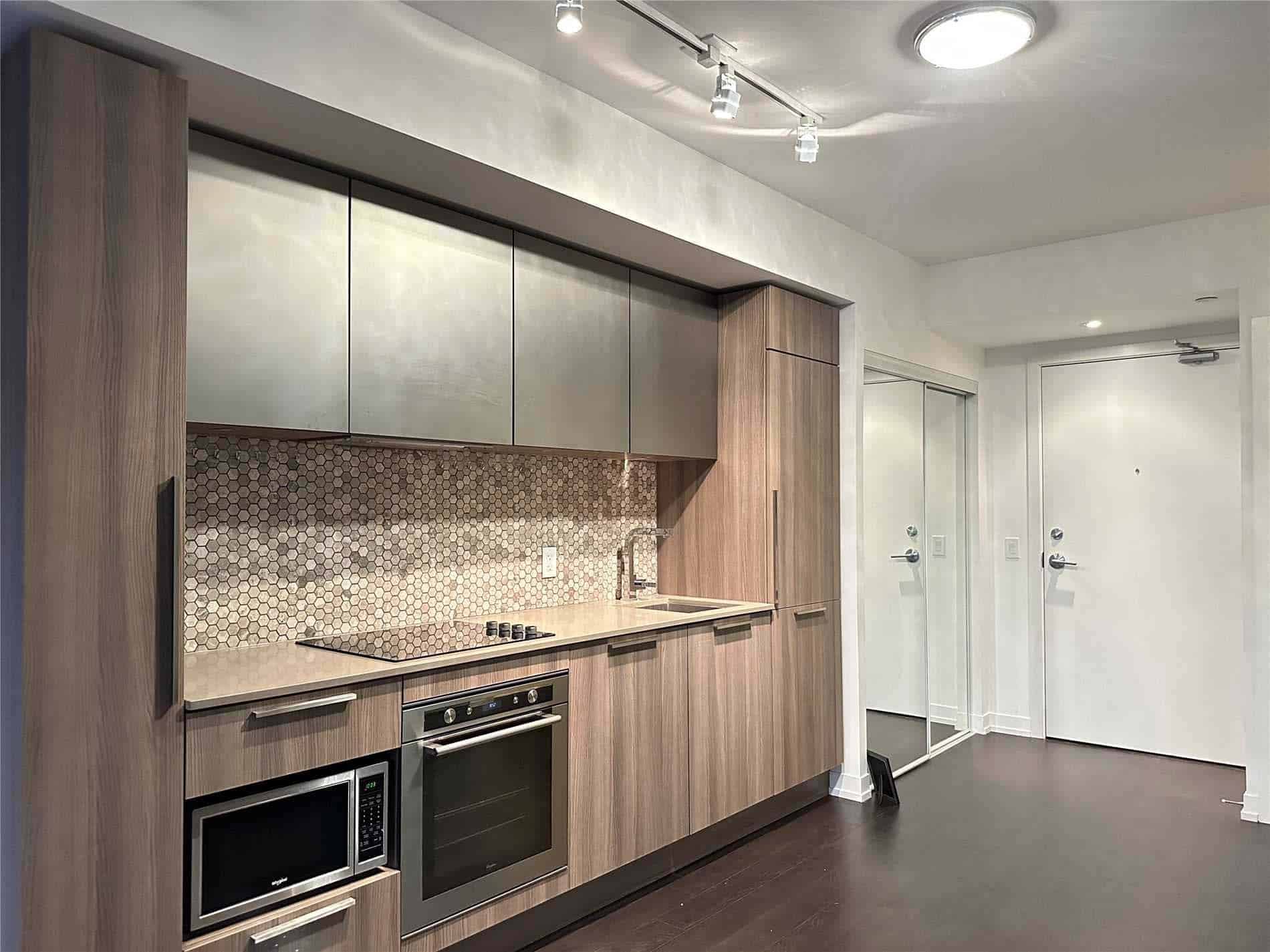 Bedroom?w=400&h=260&fit=crop&q=40&auto=format&trim=auto