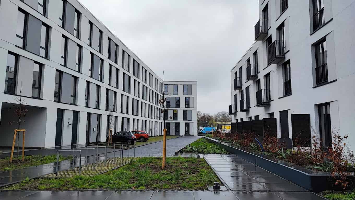 Neon Wood Adlershof, Berlin 4