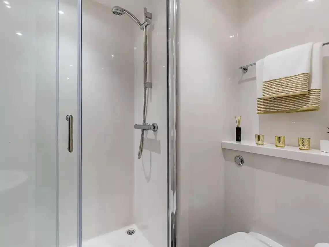 Amenities?w=400&h=260&fit=crop&q=40&auto=format&trim=auto