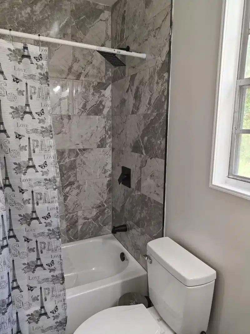 Amenities?w=400&h=260&fit=crop&q=40&auto=format&trim=auto