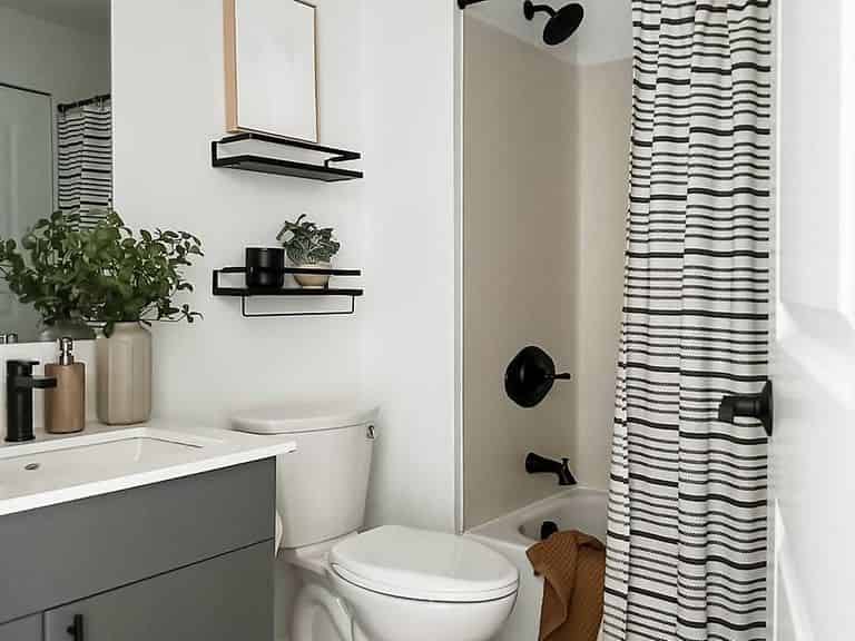 Amber USA Payment - Stockton-on-Tees, England, United Kingdom - Bathroom