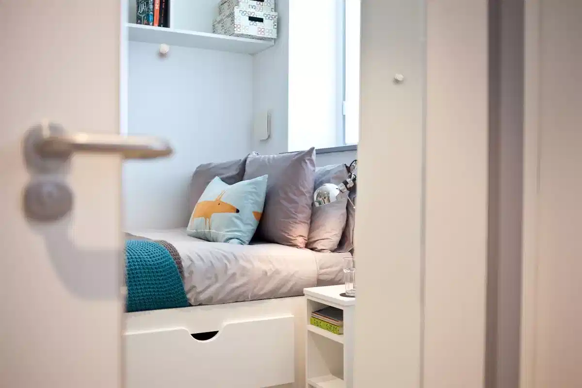 Amenities?w=400&h=260&fit=crop&q=40&auto=format&trim=auto