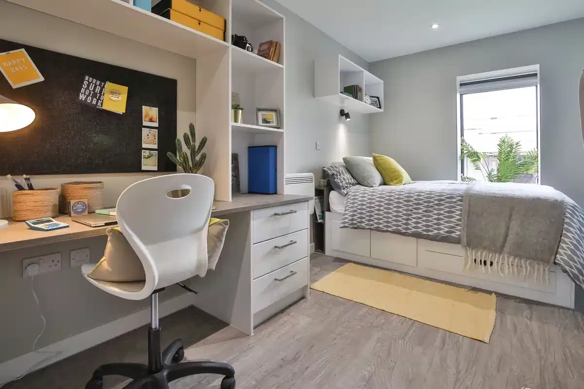 Amenities?w=400&h=260&fit=crop&q=40&auto=format&trim=auto