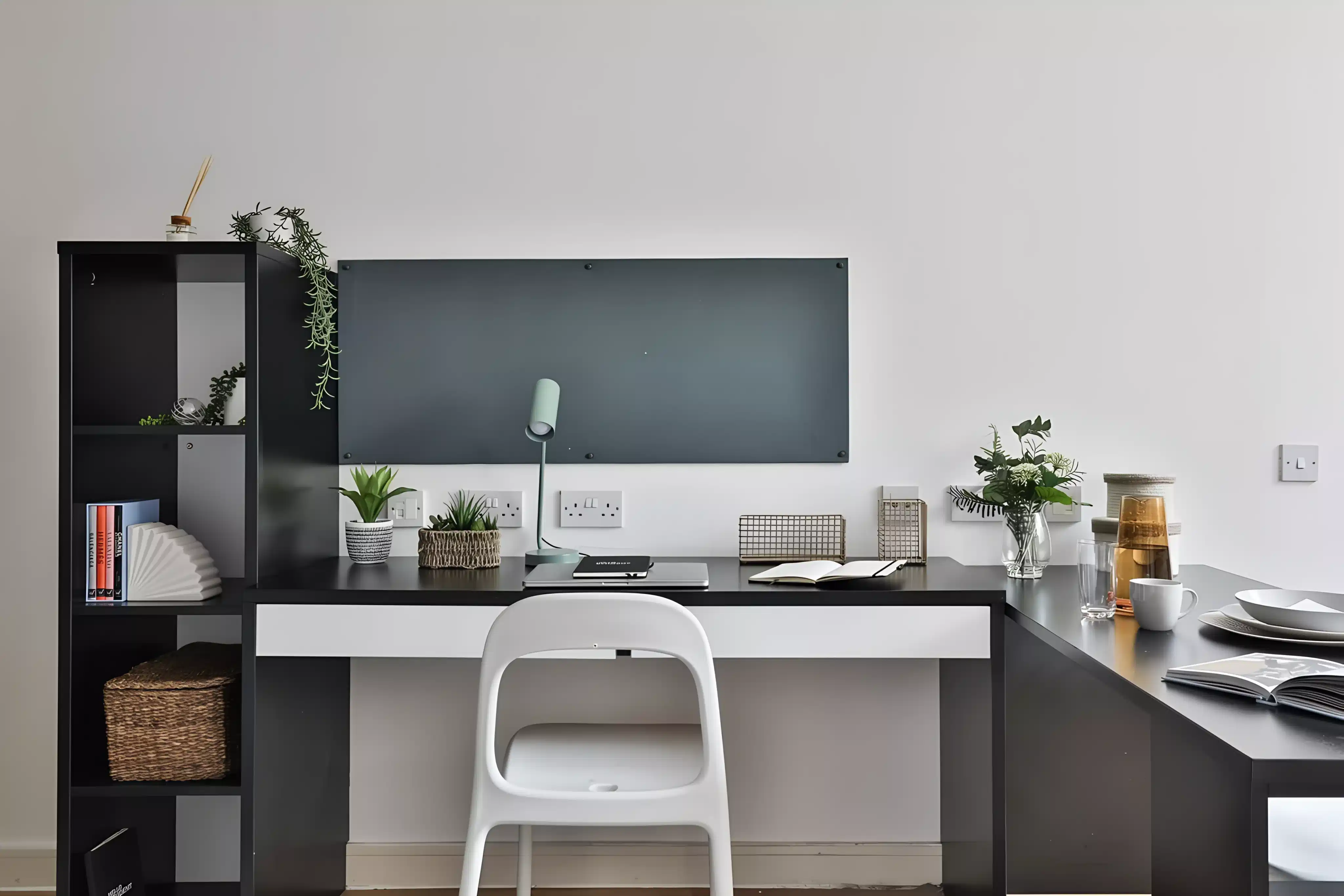Kitchen?w=400&h=260&fit=crop&q=40&auto=format&trim=auto