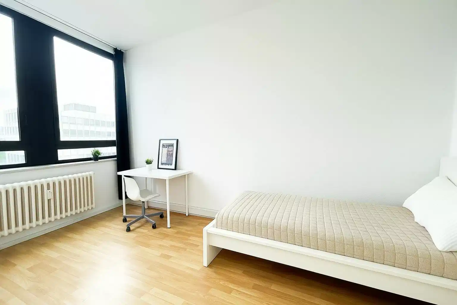 Room In 3 Bed 1 Bath (#51.2.106.)
