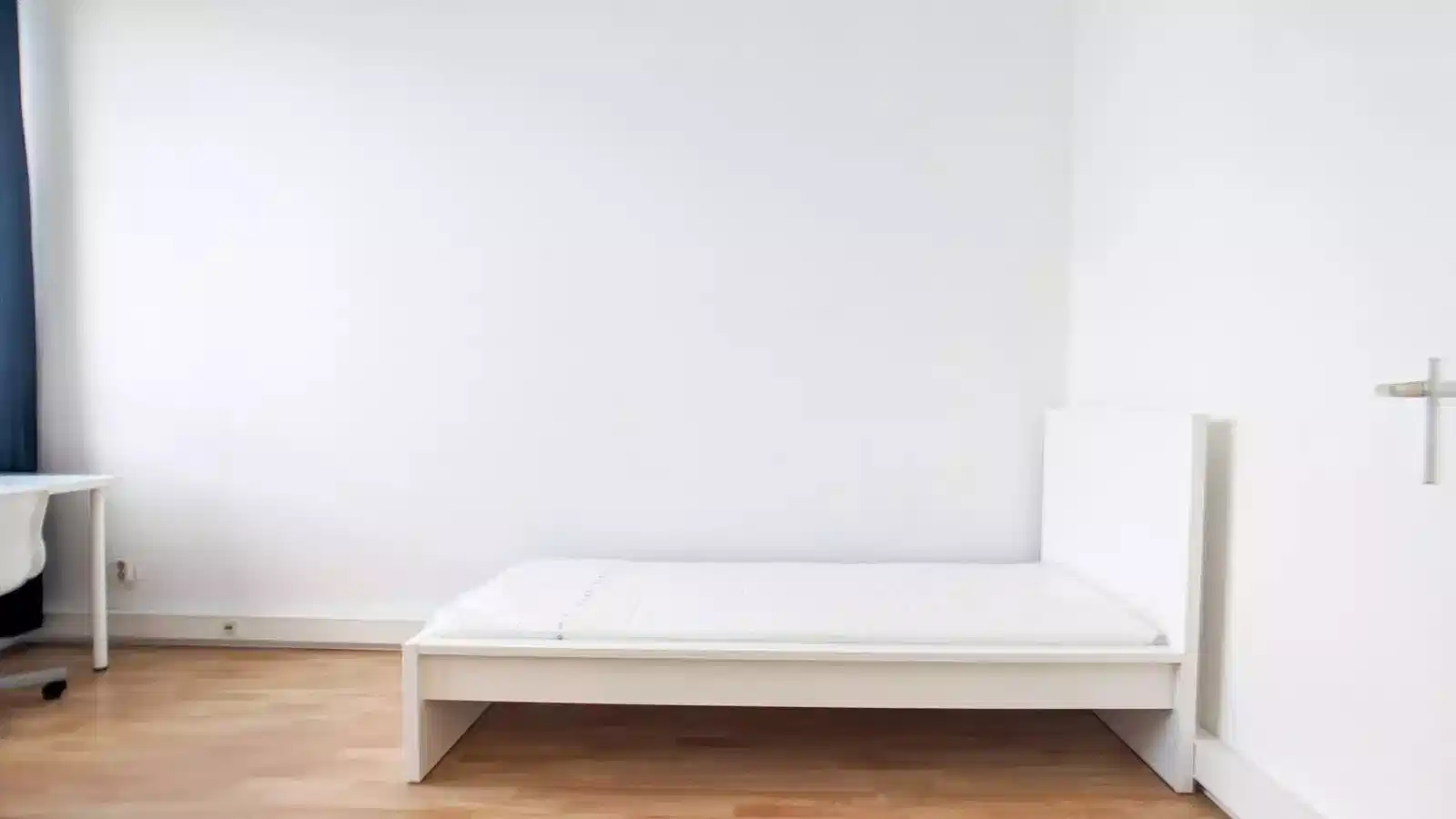Room In 3 Bed 1 Bath (#52.2.106.)