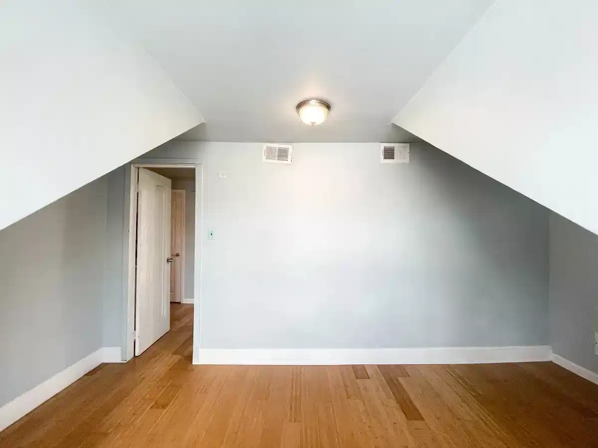 Amenities?w=400&h=260&fit=crop&q=40&auto=format&trim=auto