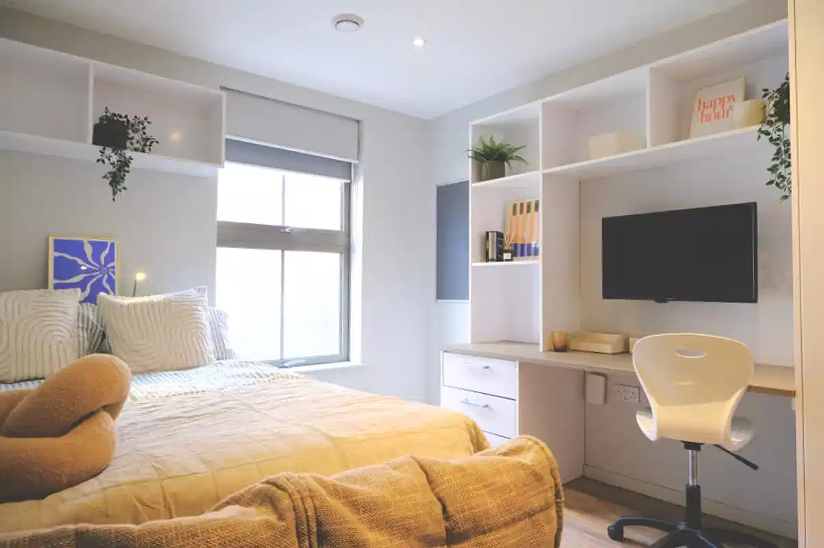Amenities?w=400&h=260&fit=crop&q=40&auto=format&trim=auto