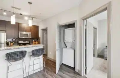 Trotters Park, Columbus - Columbus, Ohio, United States - Kitchen