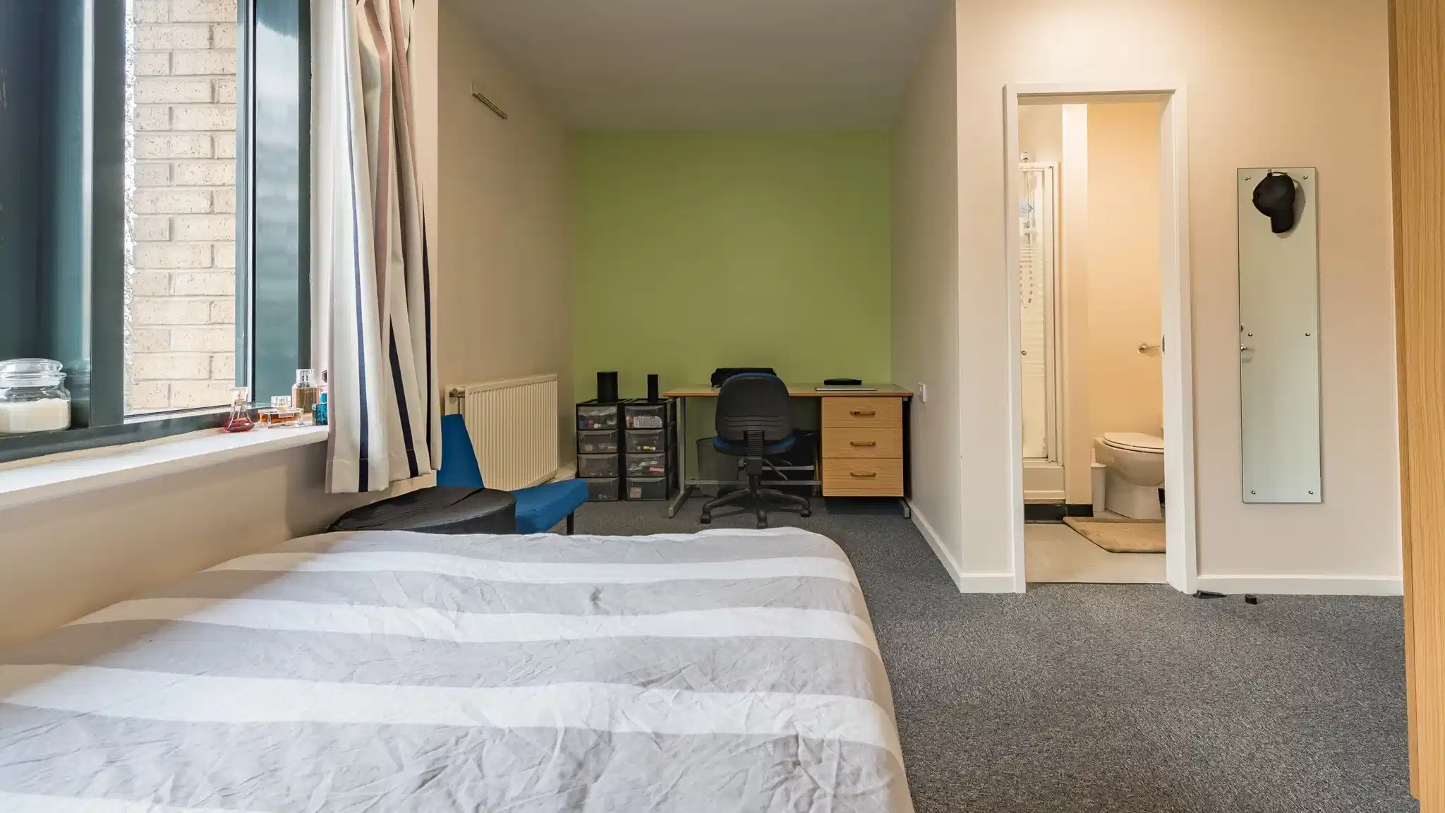 Doris Birdsall Halls, Bradford - Bradford, England, United Kingdom - Bedroom