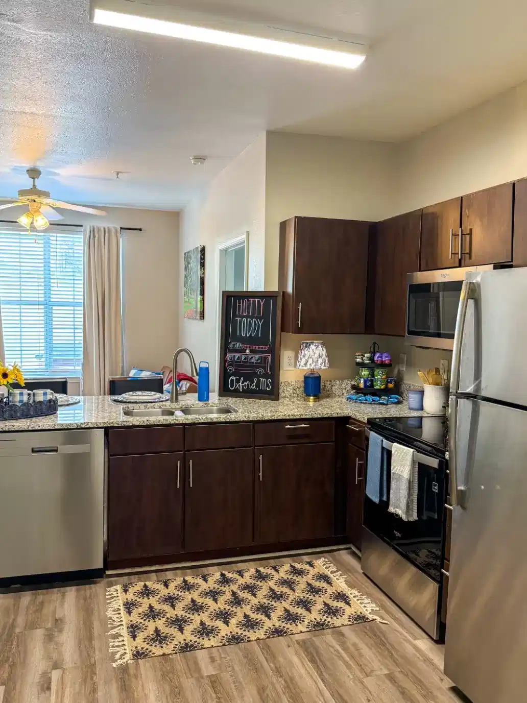 Rev on Anderson, Oxford - Oxford, Mississippi, United States - Kitchen