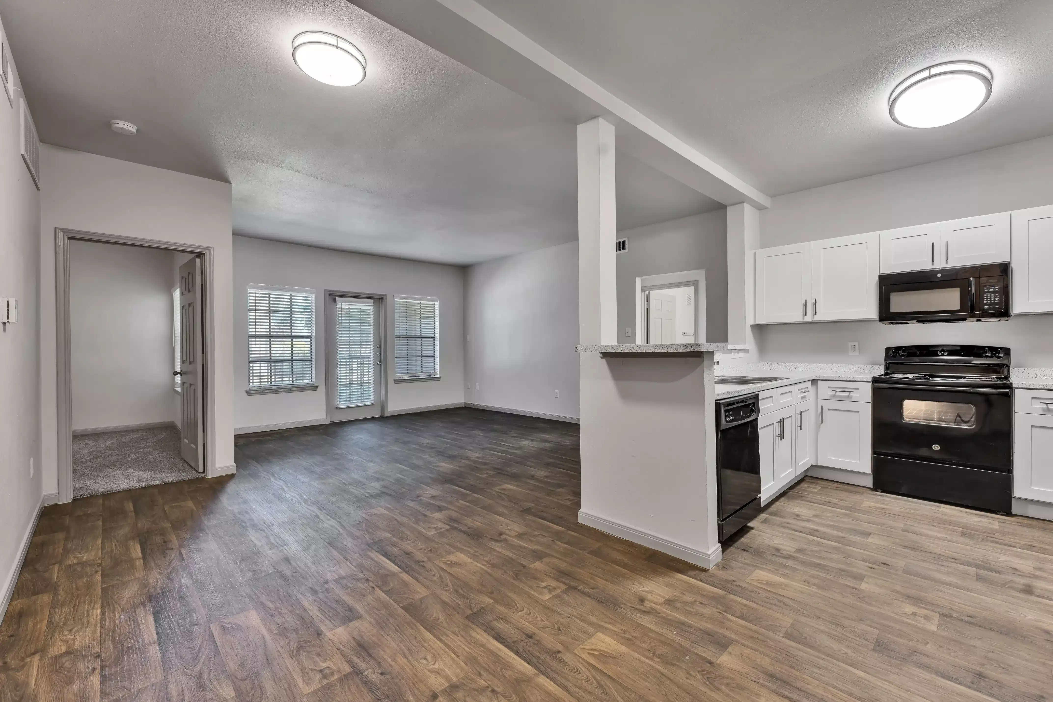 Arbors of Sam Houston, Huntsville - Huntsville, Texas, United States - Kitchen