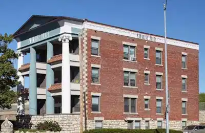 Paradise Flats, Kansas City - Kansas City, Kansas, United States - Exterior