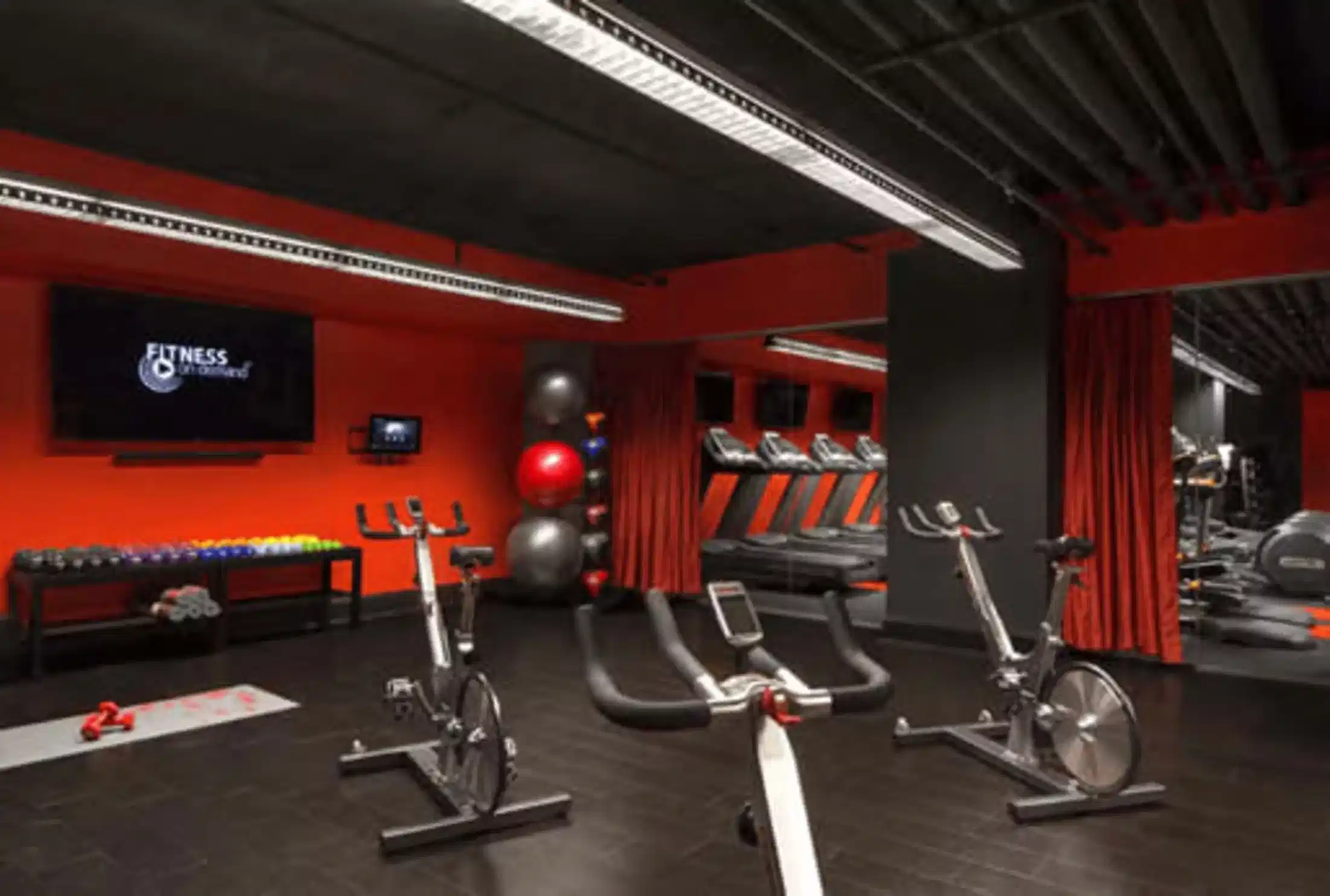 Coronado Lindell, St. Louis - St. Louis, Missouri, United States - Amenities