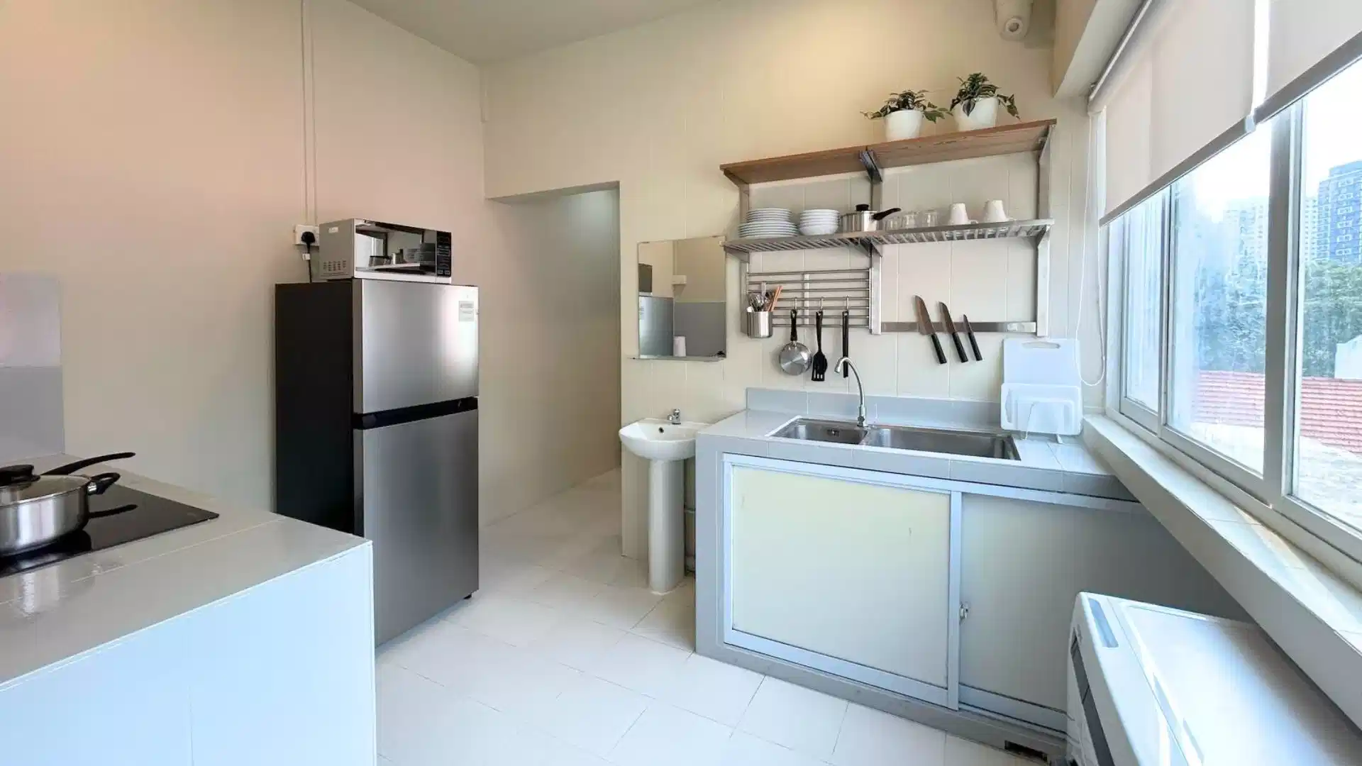 23C Lor 13 Geylang, Singapore - Singapore, Singapore - Amenities