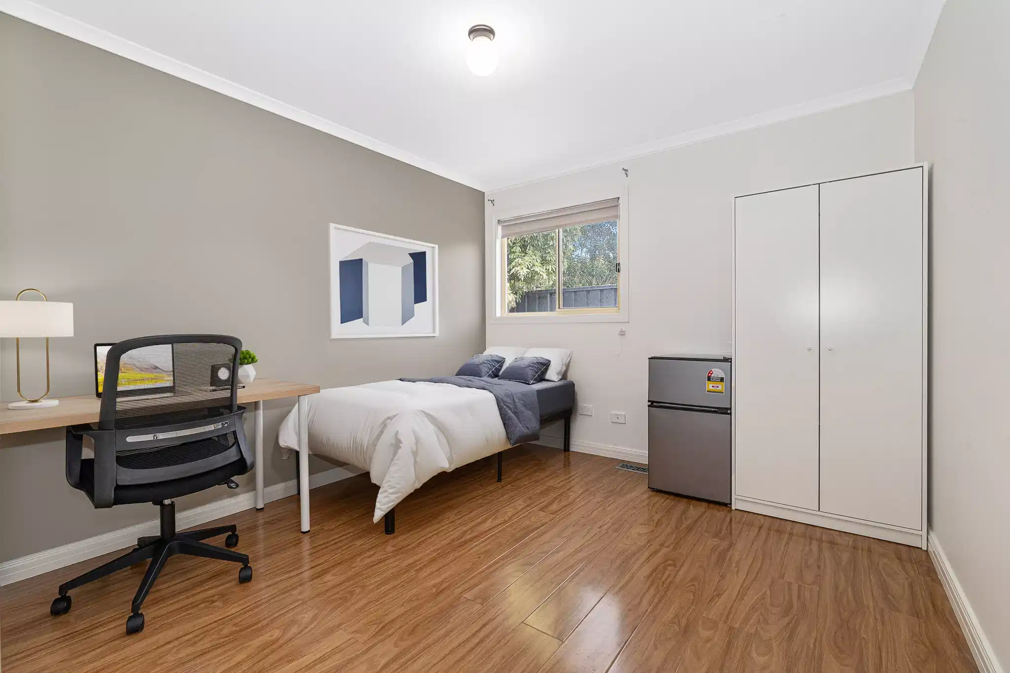 Single Room - Amenities?w=400&h=260&fit=crop&q=40&auto=format&trim=auto