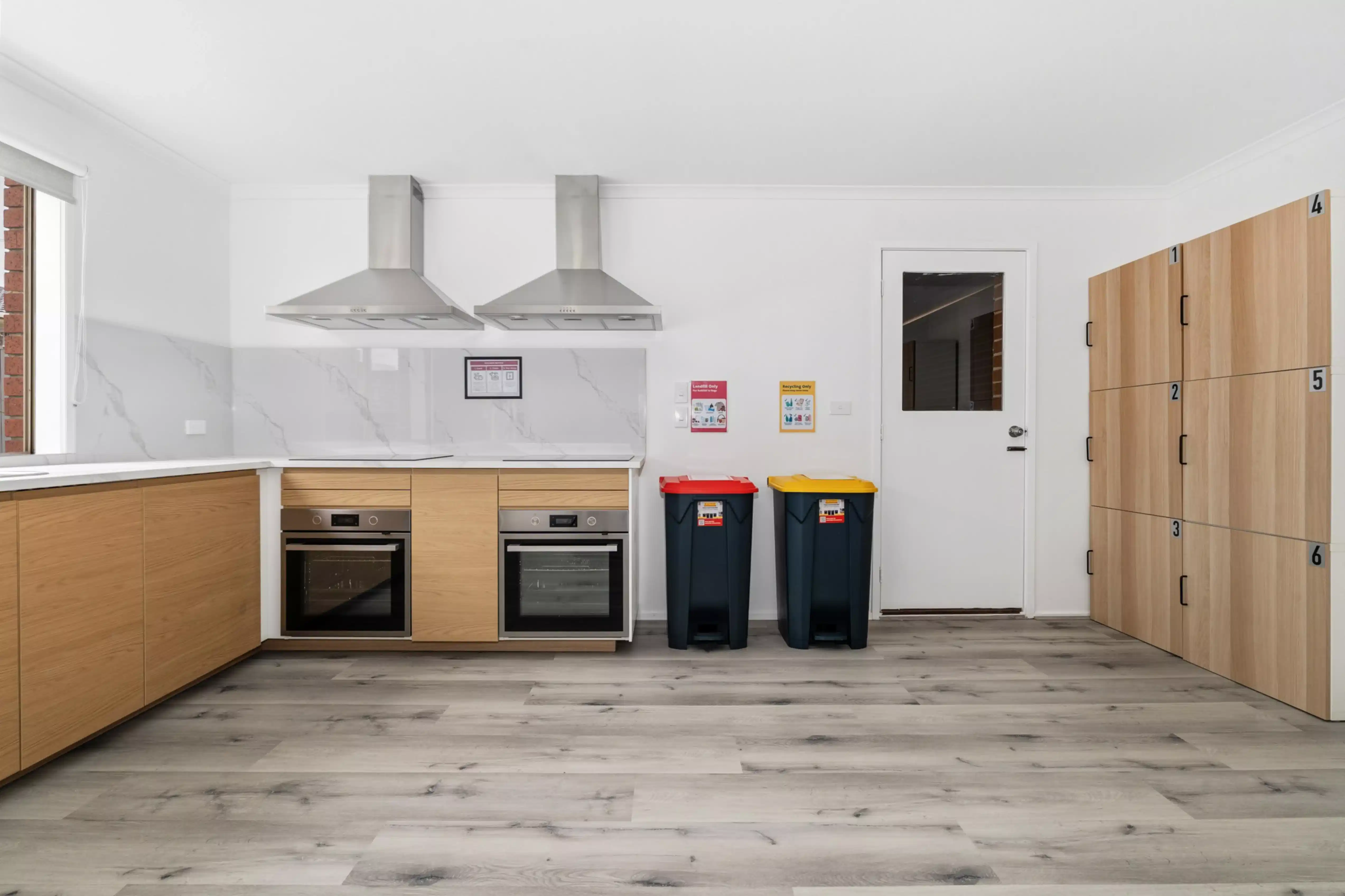 Rooming Houses,15 Kings Court, Oakleigh East, Melbourne 2