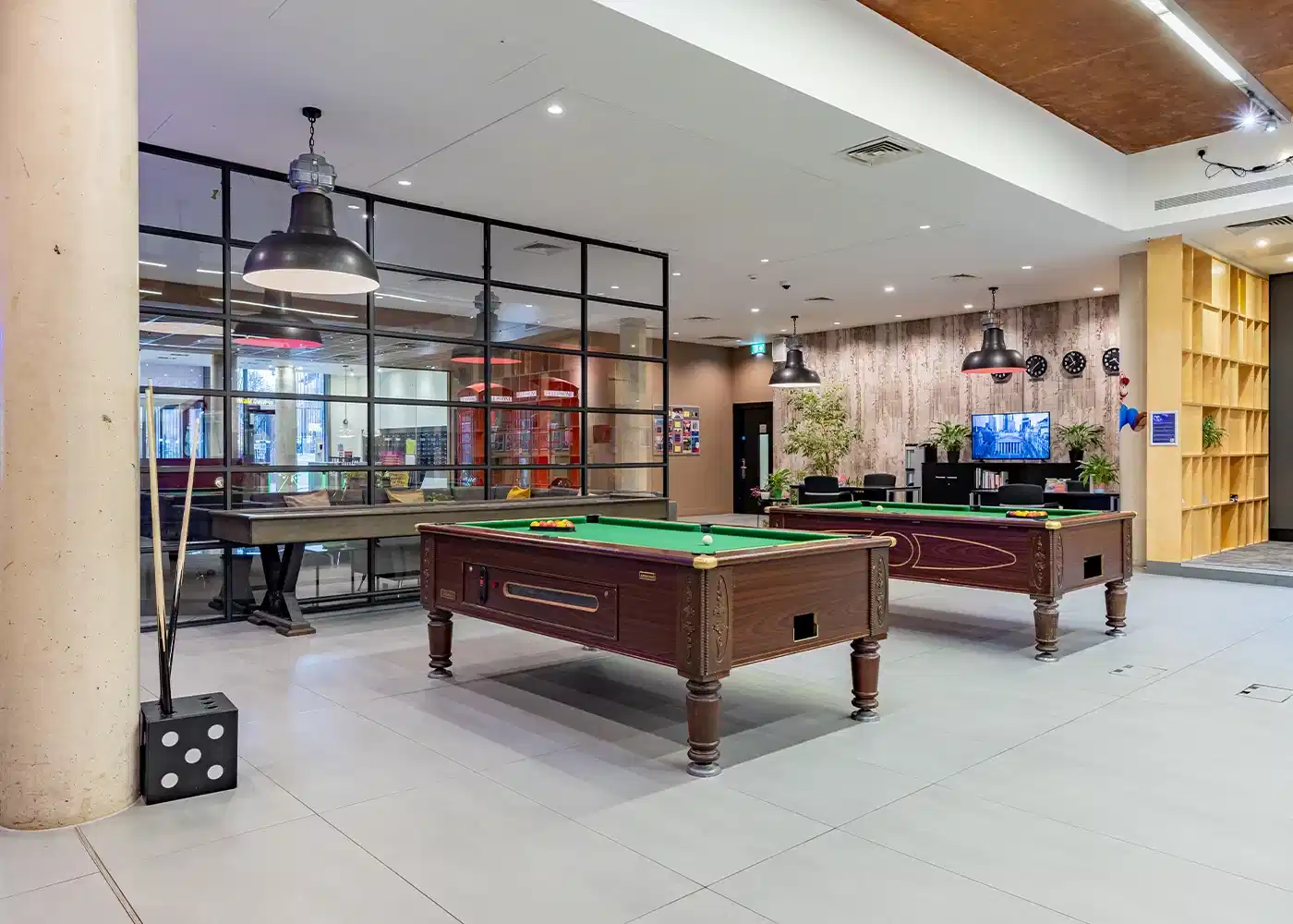 Spring Mews, London - London, England, United Kingdom - Amenities