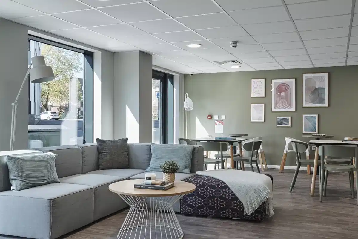 The Bank, Southampton - Southampton, England, United Kingdom - Common Area