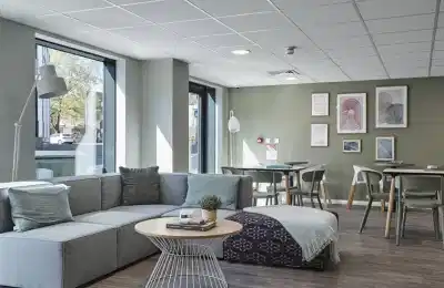 The Bank, Southampton - Southampton, England, United Kingdom - Common Area