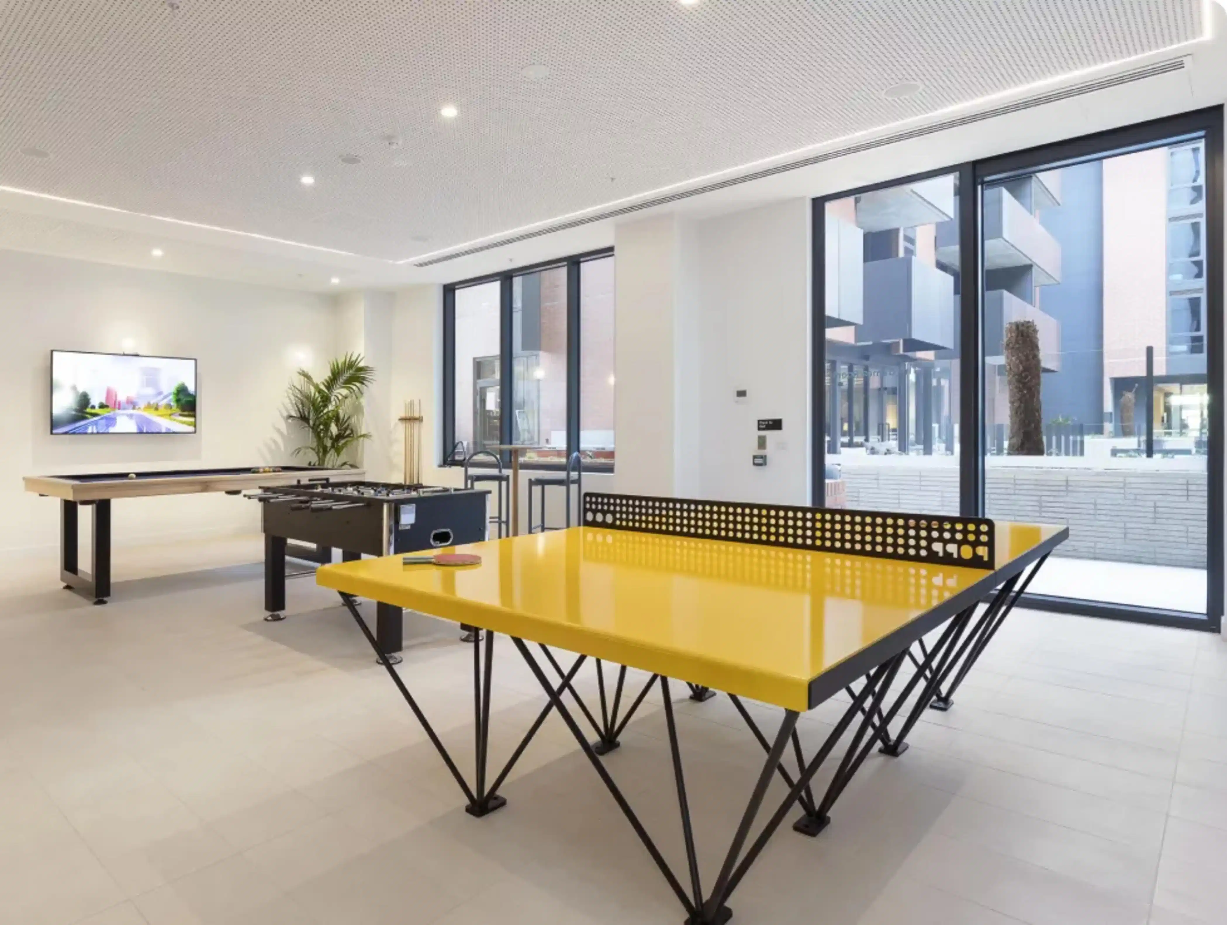 Local Kensington - 51 Lightwood Walk, Melbourne - Melbourne, Victoria, Australia - Amenities