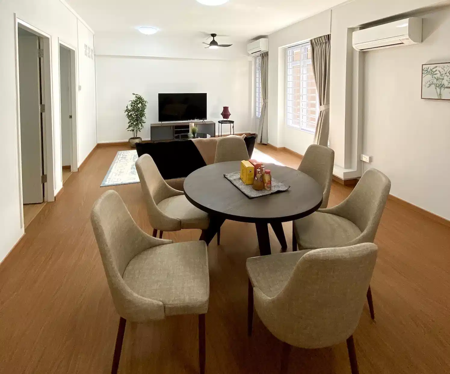 Room in a 3 Bedroom Apartment, 27 Bencoolen Street, Singapore 189620 5
