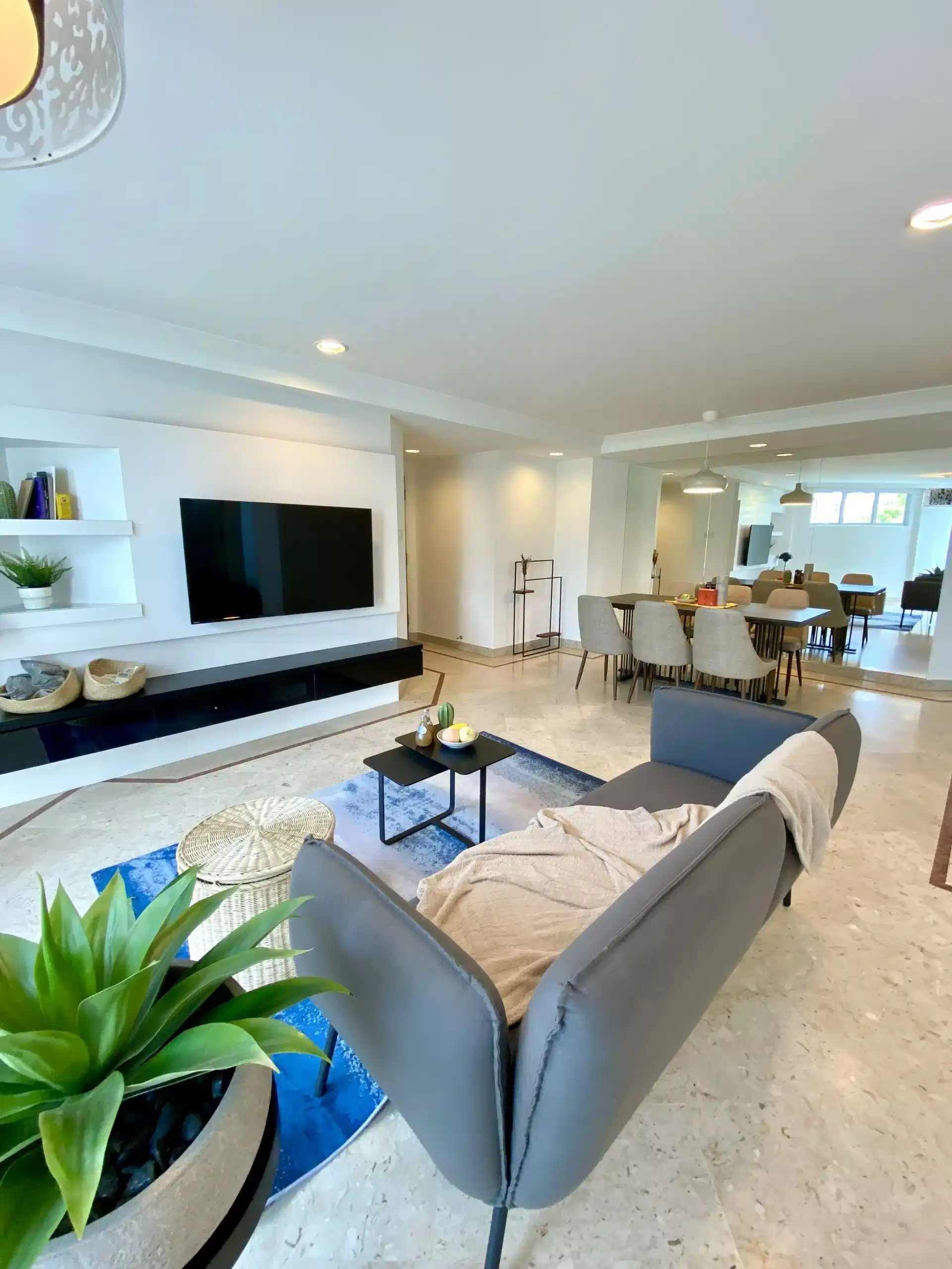  Room in a 3 Bedroom Apartment, 2 Leedon Road, Singapore 267829 2