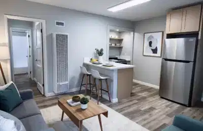 Strathmore Veteran, Los Angeles - Los Angeles, California, United States - Kitchen