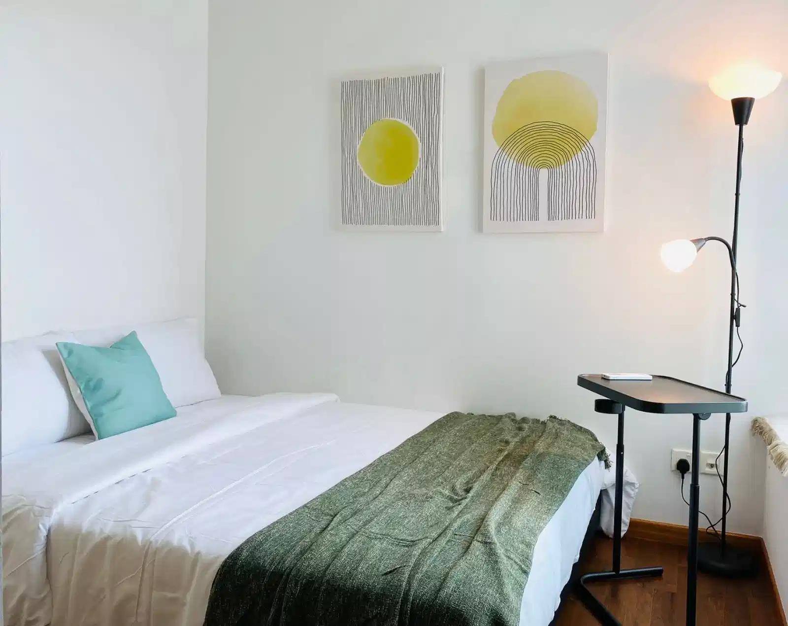 Amenities?w=400&h=260&fit=crop&q=40&auto=format&trim=auto