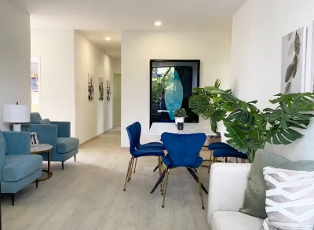 Room in a 3 Bedroom Apartment, 1003 Bukit Timah Road, Singapore 596289 - Singapore, Singapore - Amenities