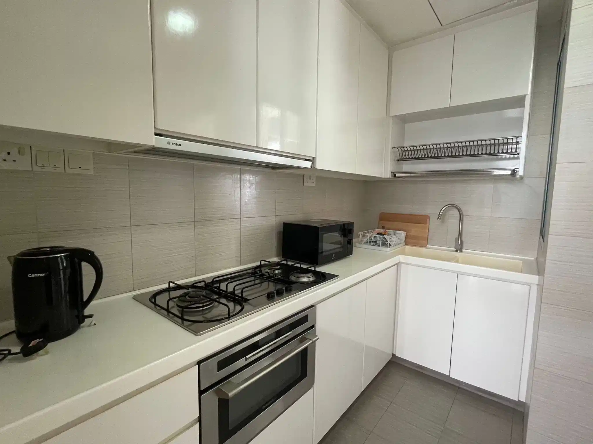  Room in a 3 Bedroom Apartment, 221 Queensway, Singapore 276750 - Singapore, Singapore - Amenities