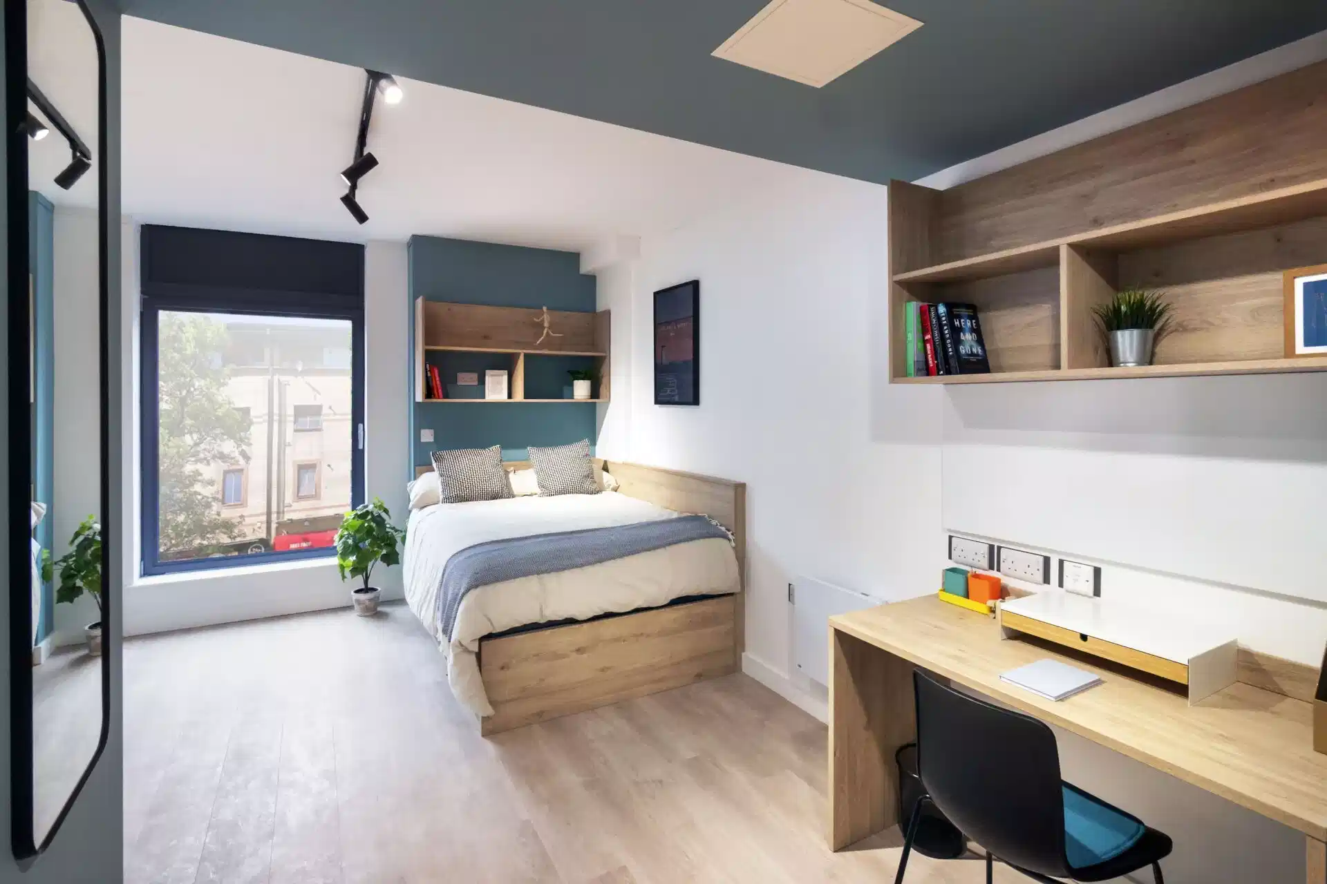 Amenities?w=400&h=260&fit=crop&q=40&auto=format&trim=auto