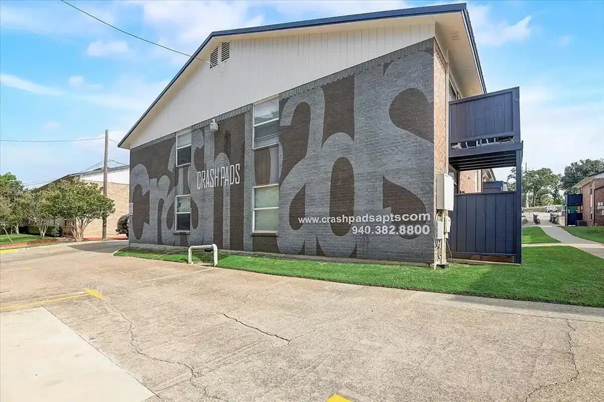 Crash Pads I, Denton 2
