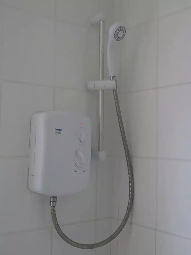 20 Stoneygate Avenue, Leicester - Leicester, England, United Kingdom - 1 Bedroom Flat - Bathroom