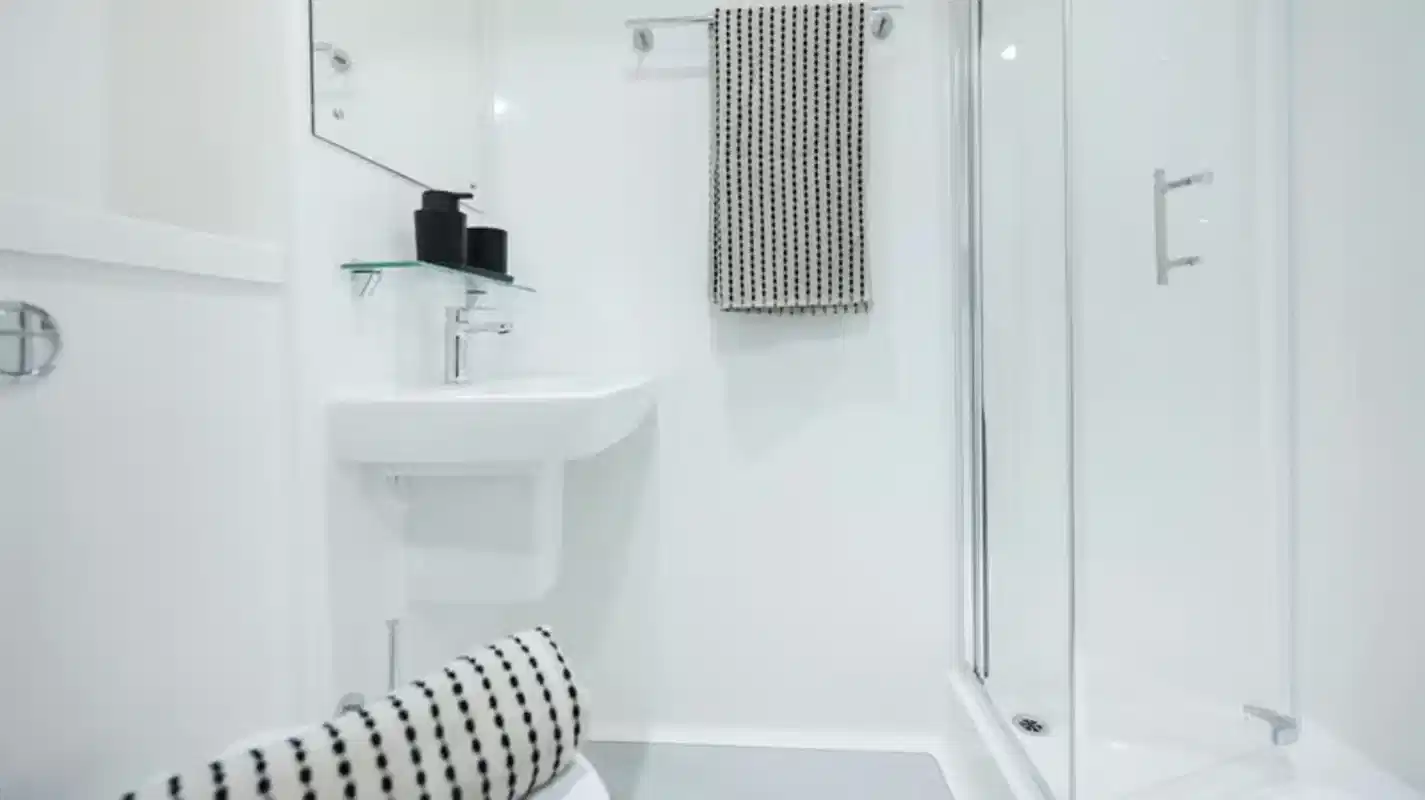 Amenities?w=400&h=260&fit=crop&q=40&auto=format&trim=auto