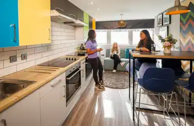 Taylor Court, Hull - Hull, England, United Kingdom - Kitchen