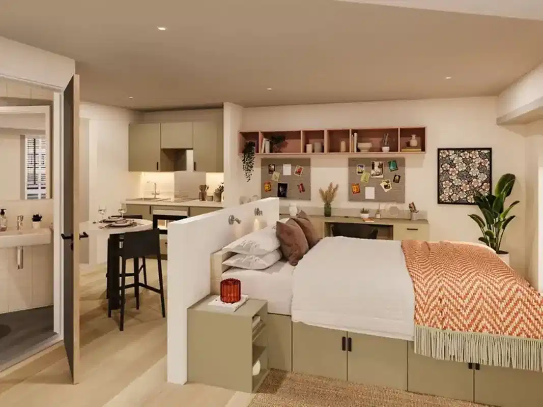 Crown Suite (Floors 26-32)