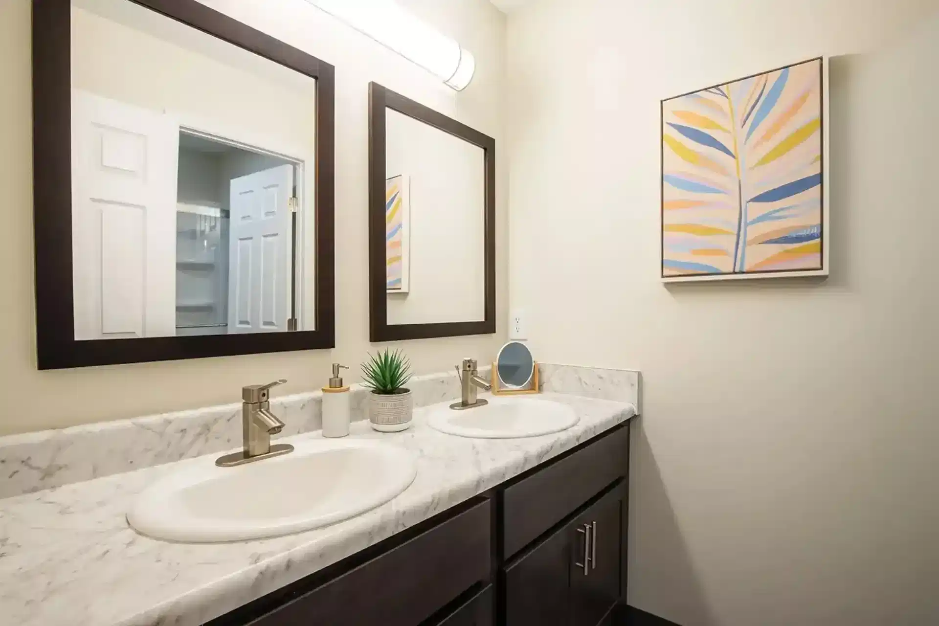 The Radley, Columbia - Columbia, South Carolina, United States - Bathroom