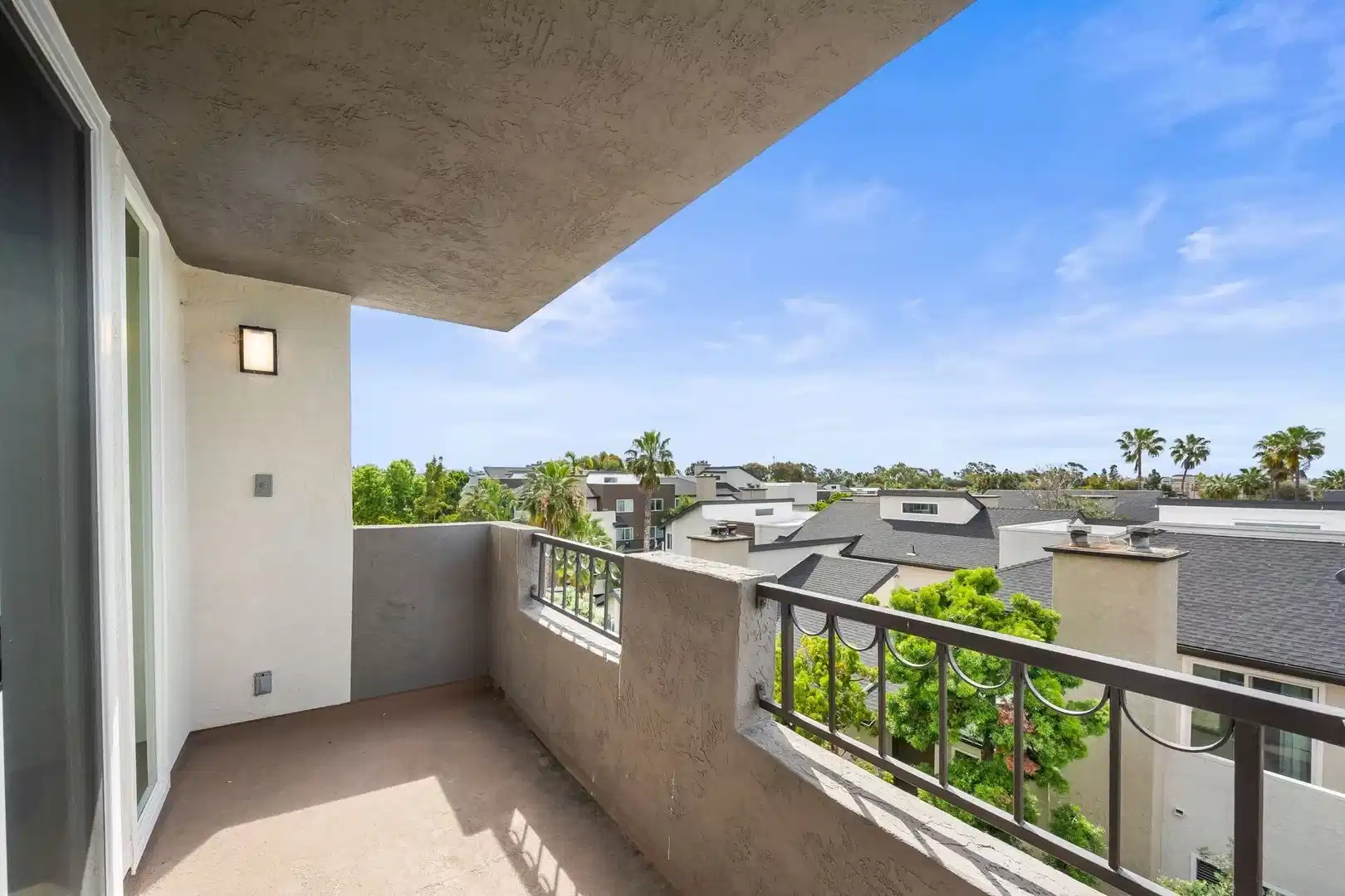 3899 Nobel Drive, San Diego 5