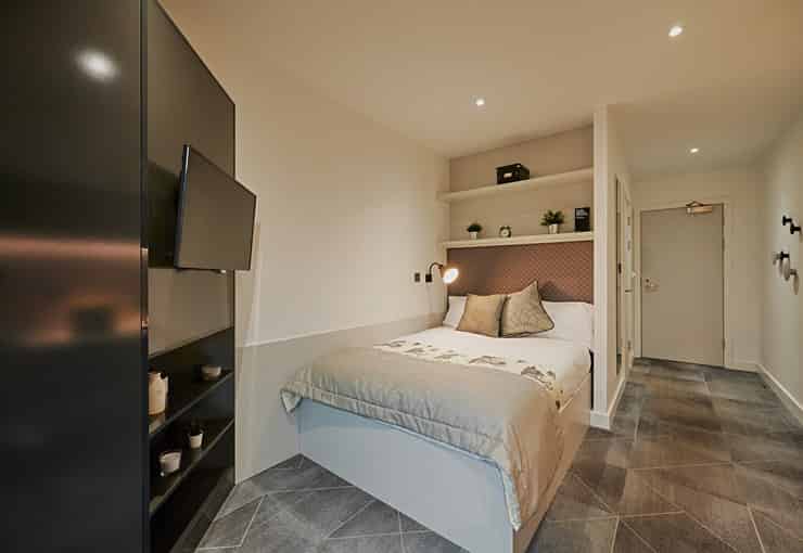 Platinum Ensuite