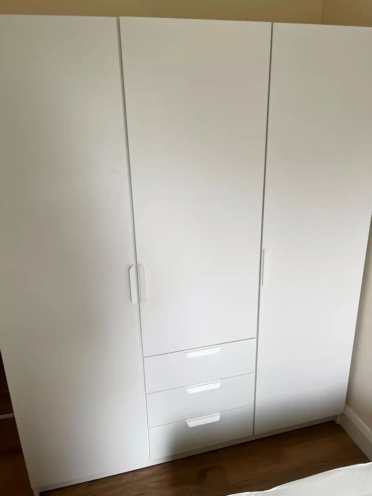 Room in a 2 Bedroom Apartment, 16 Emmet Lodge, Emmet Court, Dublin 8 D08 EY83 image 9