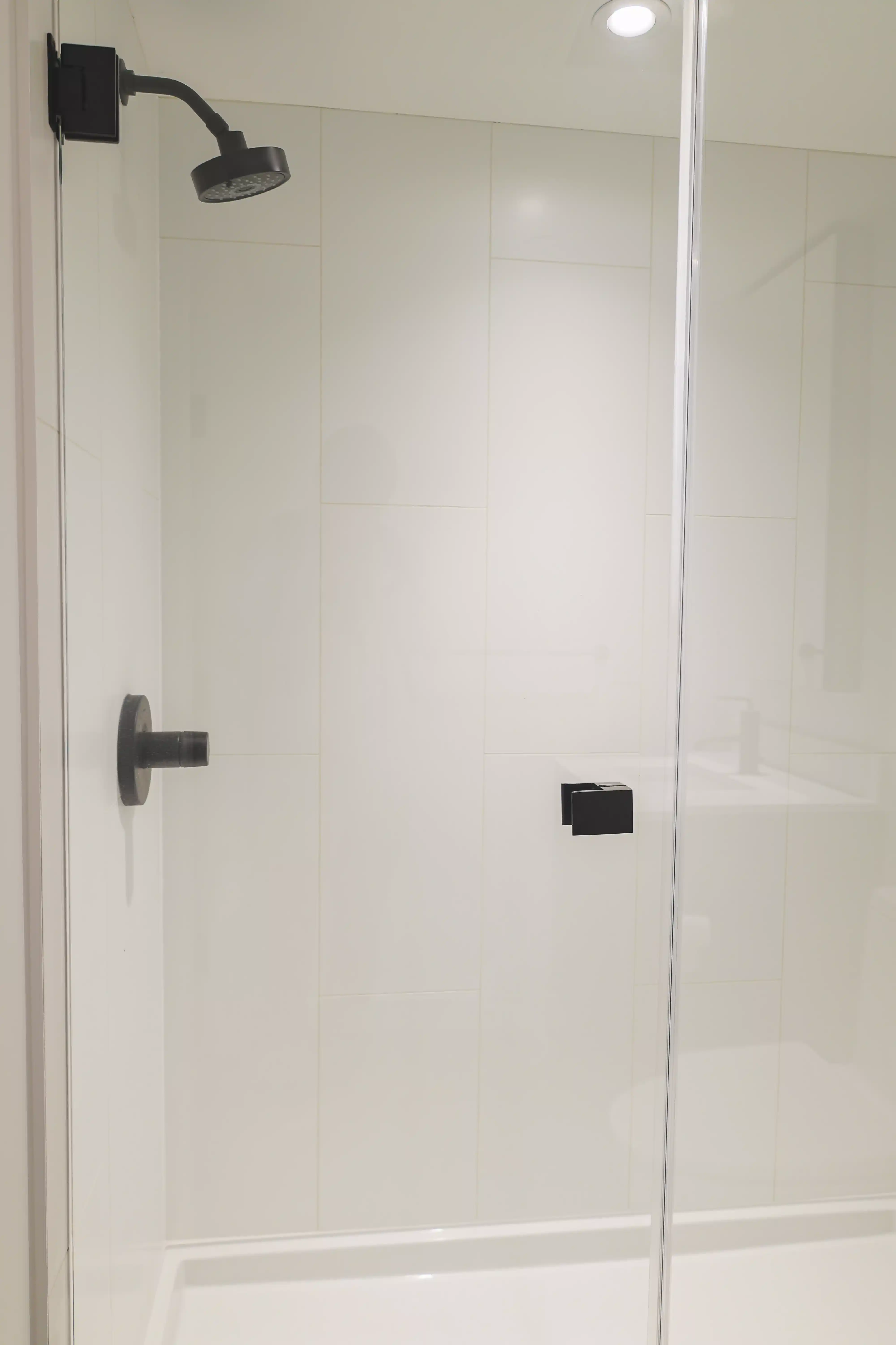 Amenities?w=400&h=260&fit=crop&q=40&auto=format&trim=auto