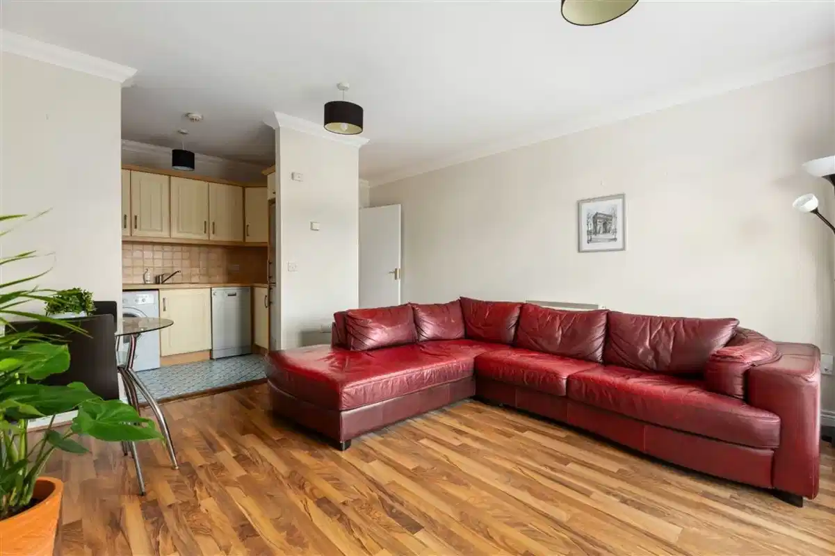Room in a 2 Bedroom Apartment, 53 Slade Castle Ave, Saggart, Co. Dublin D24 N279 view 7