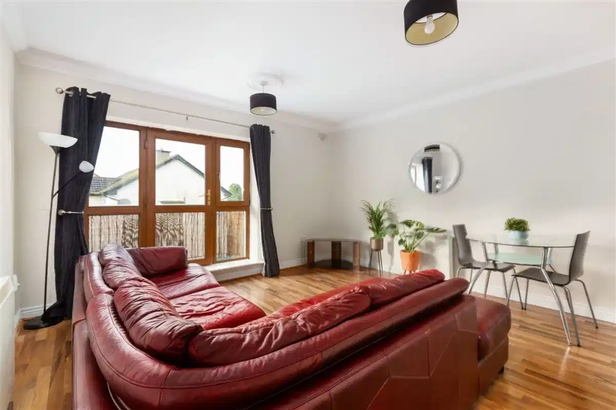 Room in a 2 Bedroom Apartment, 53 Slade Castle Ave, Saggart, Co. Dublin D24 N279 view 6