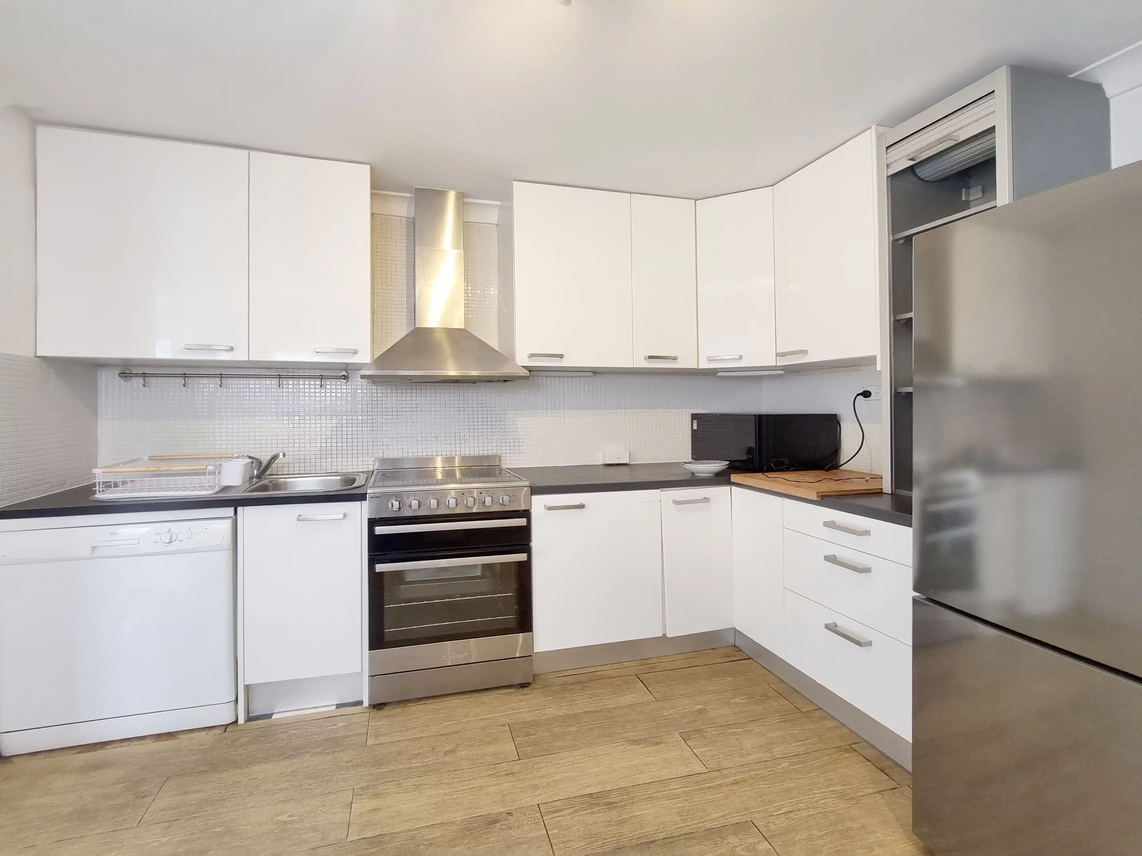 Room in a 5 Bedroom Apartment, 33 Young Street, Redfern, Australia NSW 2016 5