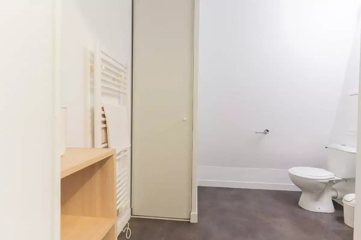 Amenities?w=400&h=260&fit=crop&q=40&auto=format&trim=auto