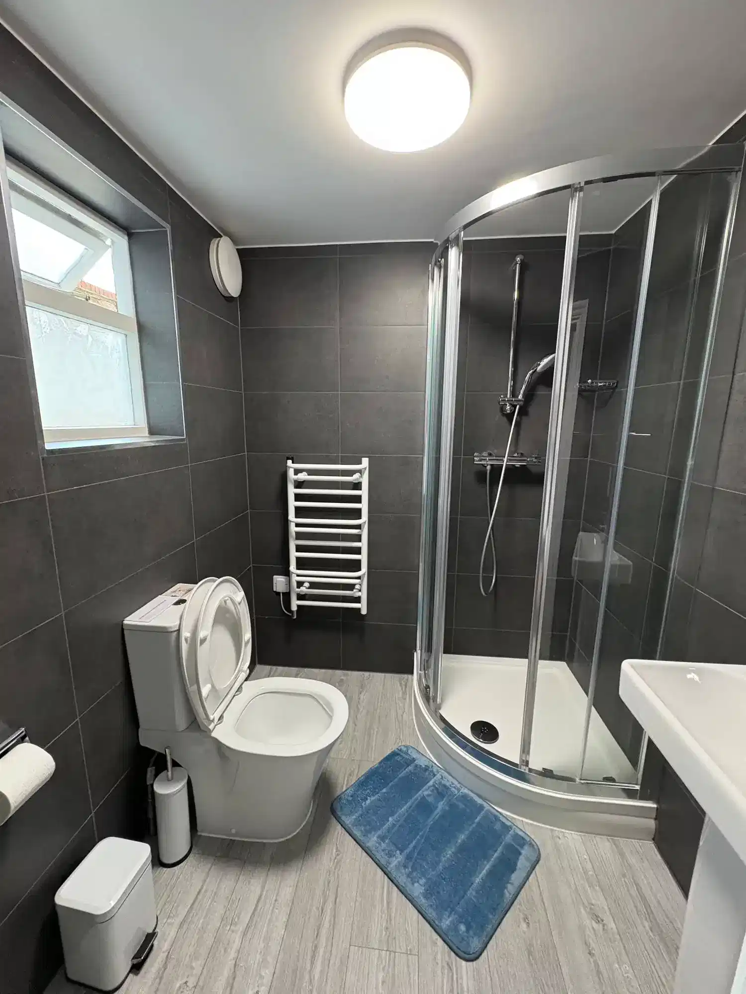 LNT Bloomsbury House, London - London, England, United Kingdom - Single Ensuite - Bathroom