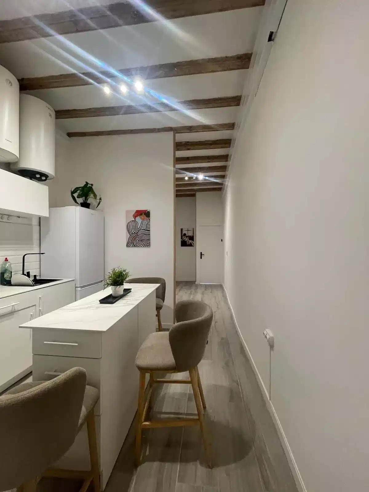 SPC 08002, Barcelona - Barcelona, Spain - Kitchen