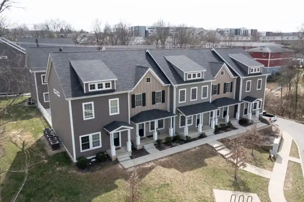 University Manors, Bloomington 2
